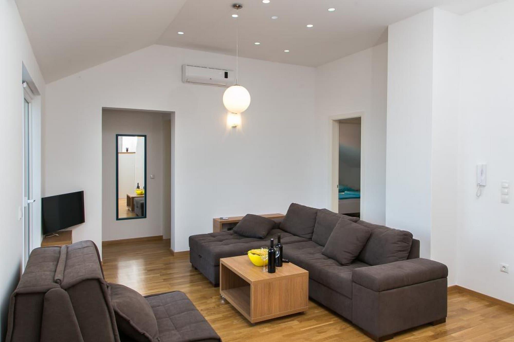 Apartments Kula Janjina Екстер'єр фото
